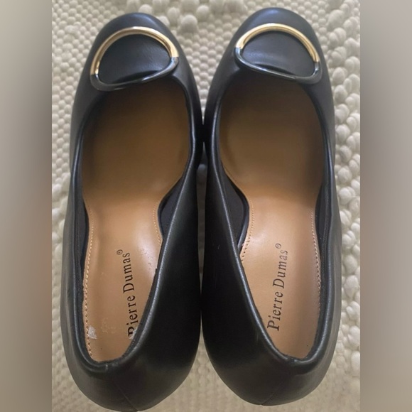 PIERRE DUMAS WEDGE HEEL EMBELLISHED DRESS SHOES BLACK/GOLD  SIZE 9M - Picture 3 of 13